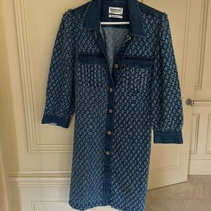 Essentiel denim dress size 42 .. buttoned down